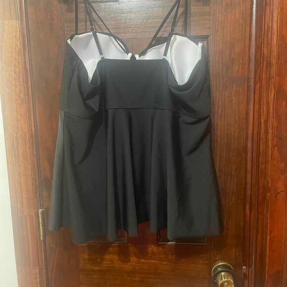 Torrid Black Swim Top and Swim Skirt 4XL - Picture 7 of 10